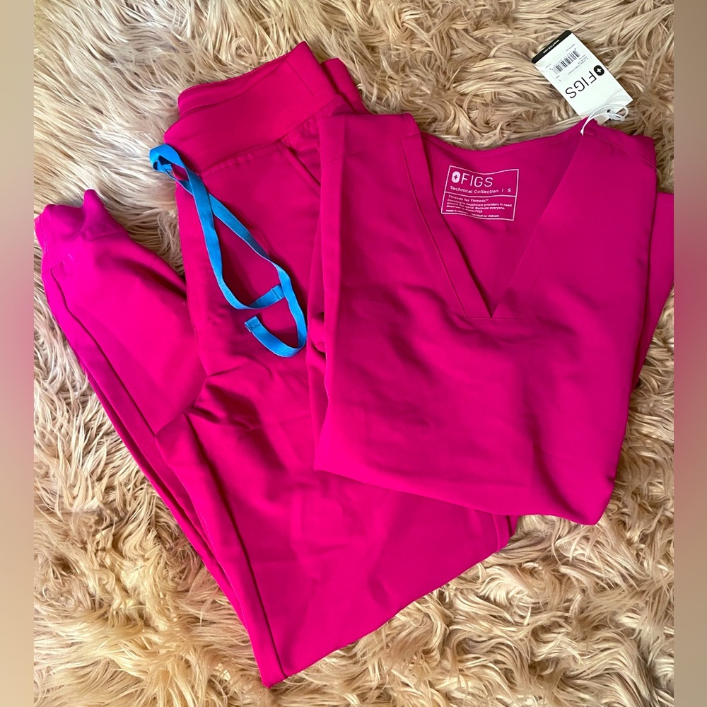Figs Scrub Set Raspberry Sorbet Size Small
